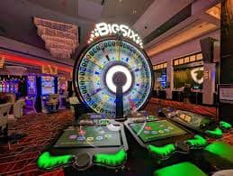 Sesi Speed Baccarat cendanatoto menampilkan multiple dealers, papan hasil, dan antarmuka pemain yang bersih